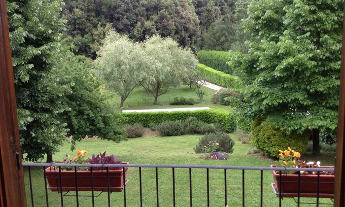 Campagnano di Roma House | Visit Rome and then lie in salt water pool to cool down! 3 golf courses nearby