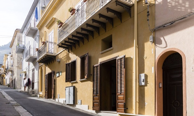 Castellammare del Golfo Apartment | Visitsicilia Le Magnolie 2