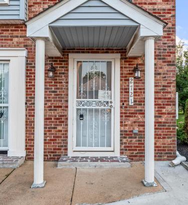 Garfield Heights Apartment | VISTA A-A