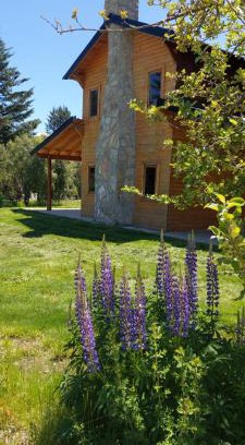 Las Golondrinas Ski Chalet | Vista al Piltriquitron