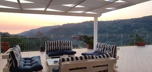 Buonvicino Bed & Breakfast | Vista D'amare