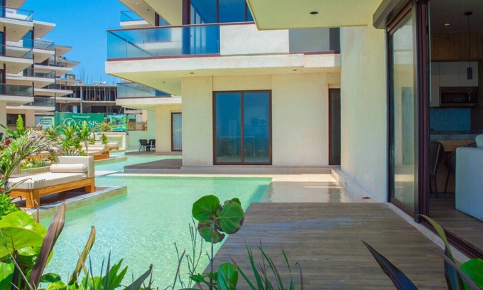 Cerritos Apartment | Vista de playa y alberca de lujo