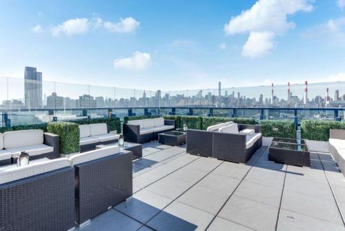 Queens Hotel | Vista LIC Hotel, Premier Collection by Best Western