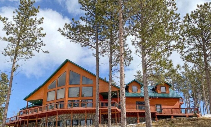 Lead Villa | Vista Lodge 7 BR Villa with Hot Tub, Sauna and Panoramic Mountain Views