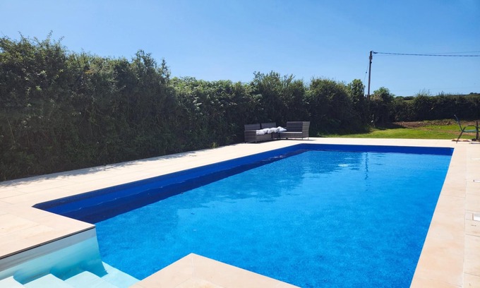 Port-Eynon Apartment | Vista Suite - 3 Bed Apartment - Ocean Breeze