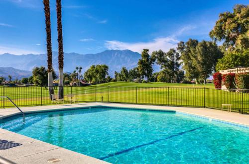 Rancho Mirage House | Vista Views Condo