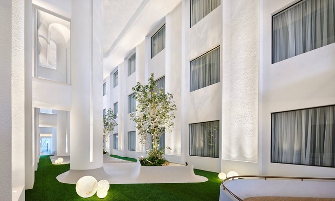 Tangerang Hotel | VIVERE Hotel, ARTOTEL Curated