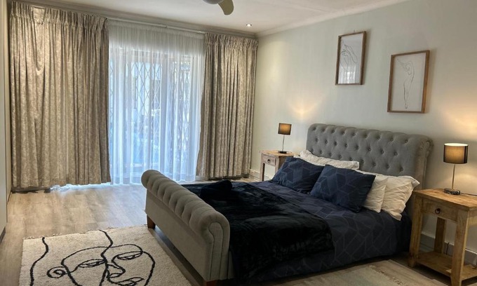 Pinetown House | Viviela Guest Home