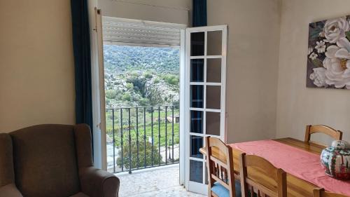 Villaluenga del Rosario Apartment | Vivienda Turística Rural La Sima