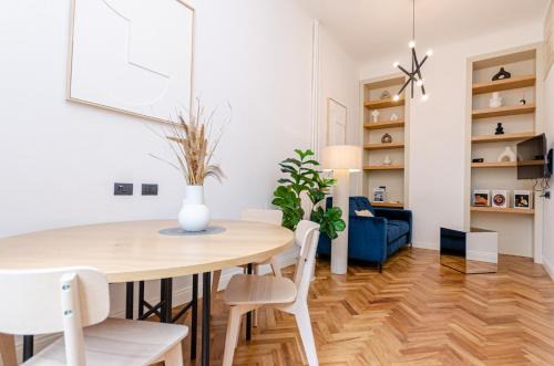 Gioia Apartment | VivimiHome - Lusso Segreto tra Centrale e Isola