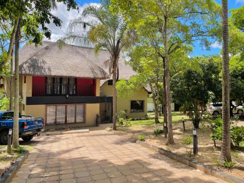 Hazyview House | VM Guesthouse