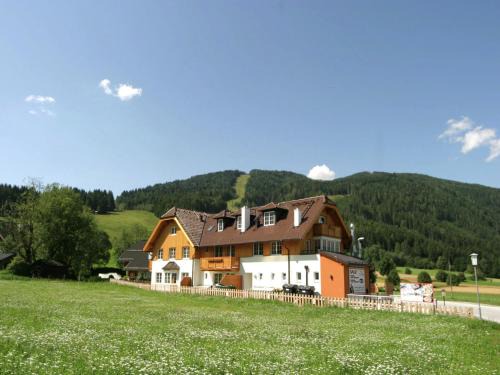 Sankt Margarethen im Lungau Apartment | Vogue Apartment in Sankt Margarethen im Lungau near Ski Lift