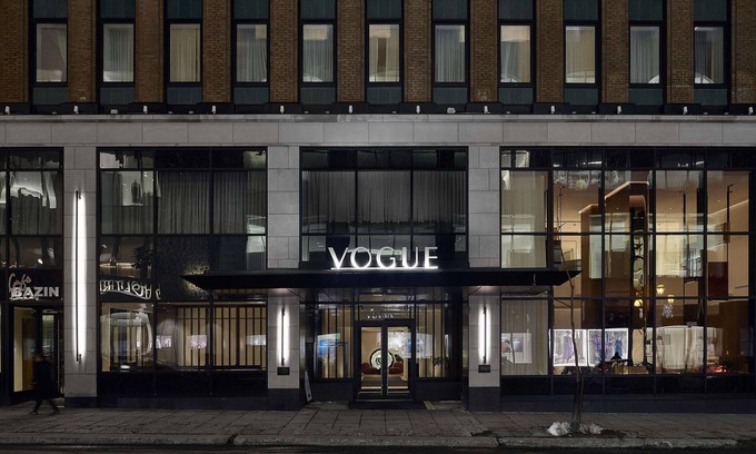 Downtown Montreal Hotel | Vogue Hotel Montreal Downtown, Curio Collection by Hilton