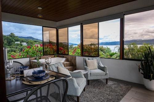 El Fosforo Apartment | Volcano & Lake View Oasis with Scenic Tub