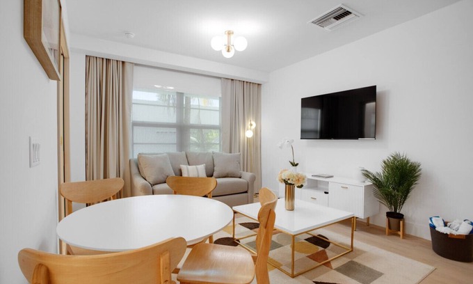 South Pointe Hotel | Vonder Miami Beach - Unit 17