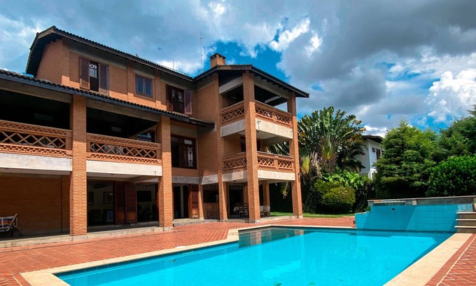 Carapicuiba House | Vrbo Property