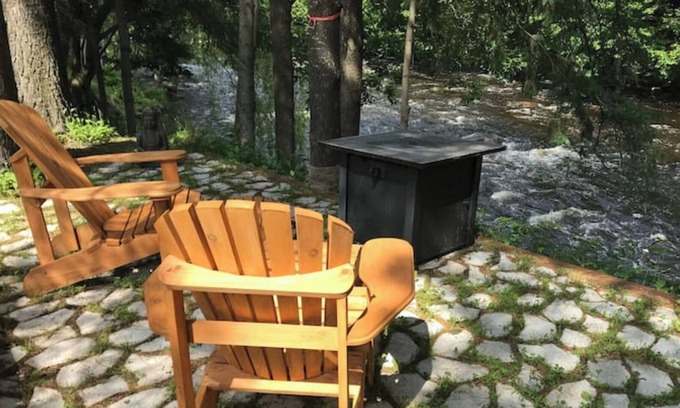 La Haute-Saint-Charles Bed & Breakfast | Vrbo Property