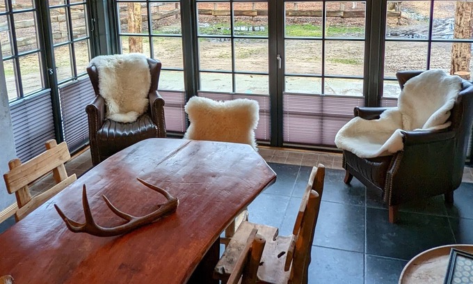Handewitt House | Vrbo Property