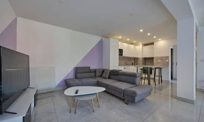 Arcueil House | Vrbo Property