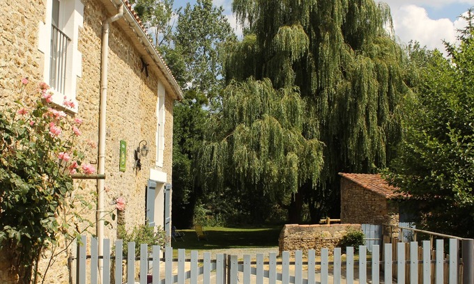 La Jaudonniere Cottage | Vrbo Property