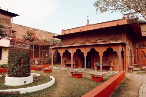 Vrindavan Hotel | Vrinda Kunja Ashram