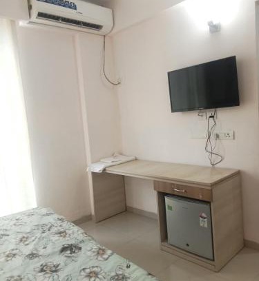 Vrindavan Hotel | Vrindavan Omex