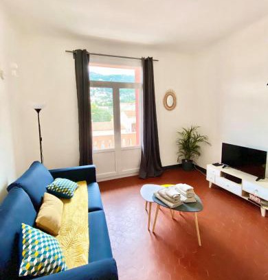 Toulon Apartment | Vue Faron - Appart cosy - Proche Téléphérique/Gare