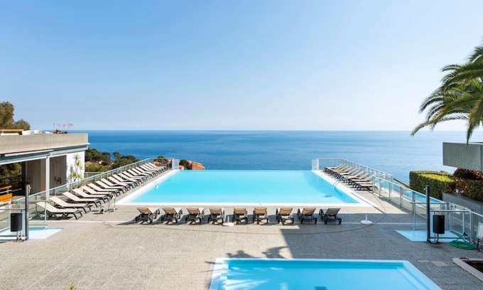 Cap d'Ail Apartment | Vue mer incroyable aux portes de Monaco