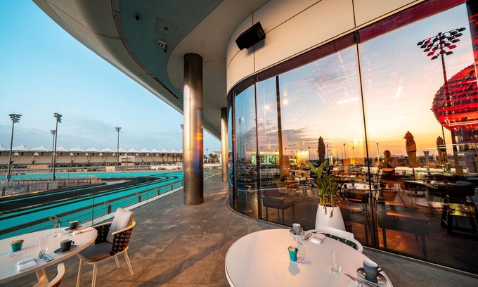 Abu Dhabi Hotel | W Abu Dhabi - Yas Island
