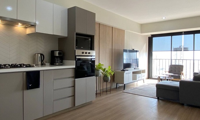 Santa Cruz Apartment | w Artistic 2BR With Balcony in Miraflores