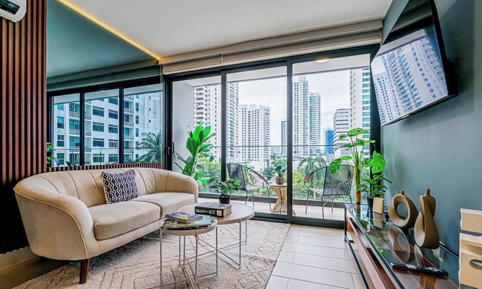 San Francisco Apartment | w* | Bright 1BR w/Private Balcony in San Francisco