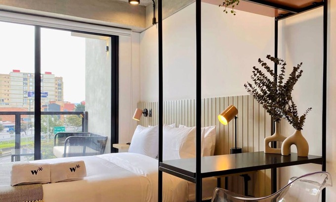 Barrios Unidos Apartment | w Great Loft in Virrey