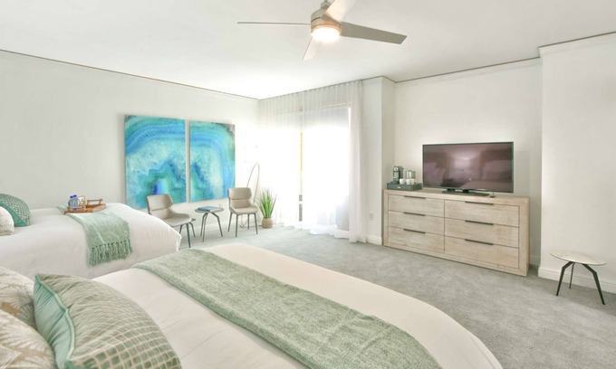 Key Biscayne Condo | W Hotel SOUTH BEACH 1B RESIDENCE w/OCEAN VIEW - 909