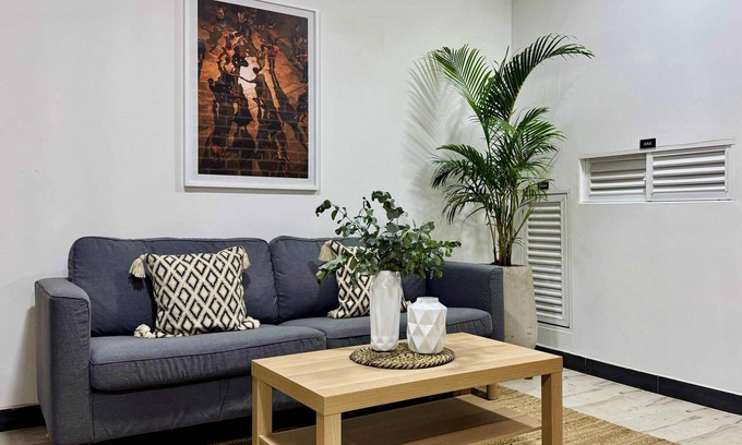 Cali Apartment | w Majestic Loft w Modern Deco in Cali