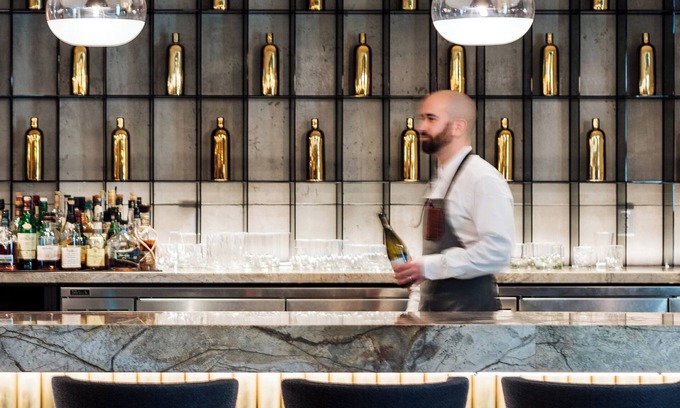 International District Hotel | W Montreal