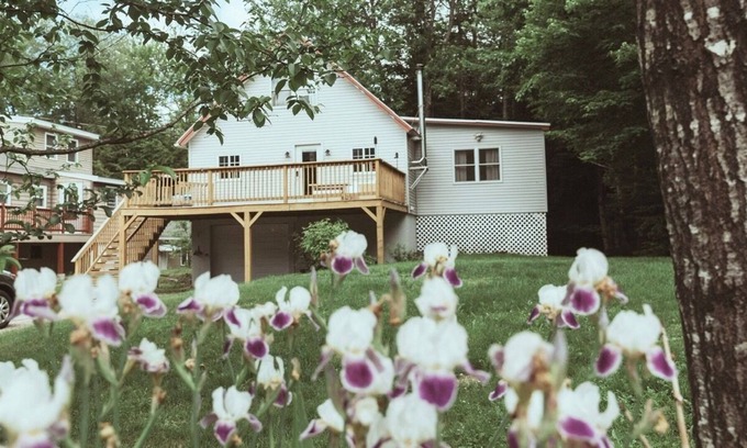 Moultonborough Cottage | w/ Private Beach Access & Surrounded By NH's Best Mountains