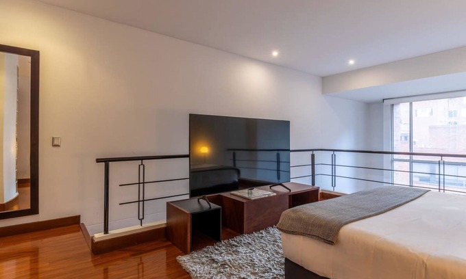 Chico Reservado Apartment | W Splendid 1BR Duplex in Parque 93