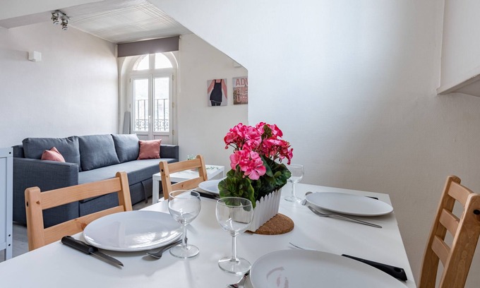 Darnetal Apartment | Waddington 201 - Two Bedroom Apartment, Sleeps 6