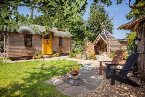 Alton Cabin | Wagon & the Wigwam