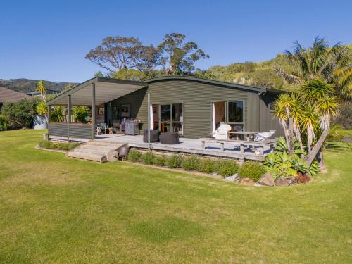 Kuaotunu House | Wai Whare - Kūaotunu Holiday Home