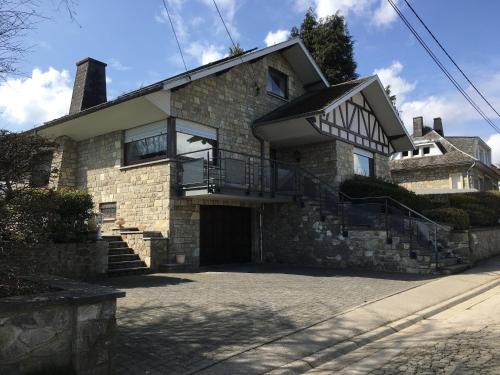 Walk House | Waimes Retreat Near Forest