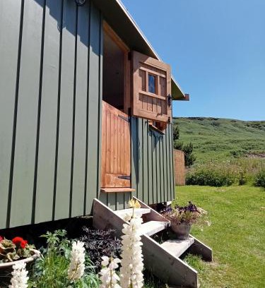 Urra Other | Wainstones Shepherd's Hut