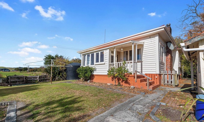 Waipu House | Waipu Cottage - Waipu Holiday Home