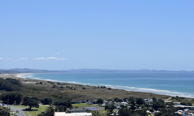 Waipu Cove House | Waipu Cove Beach Bach, stunning ocean views and 5 mins walk to the beach