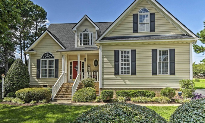 Wake Forest House | Wake Forest Family Home w/ Porch & Bonus Room