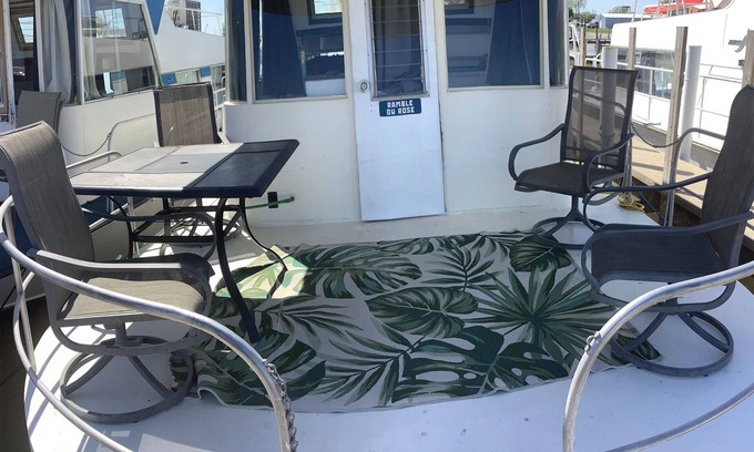 Port Clinton Boat Rental | Wake up ON the Lake aboard Ramble on Rose