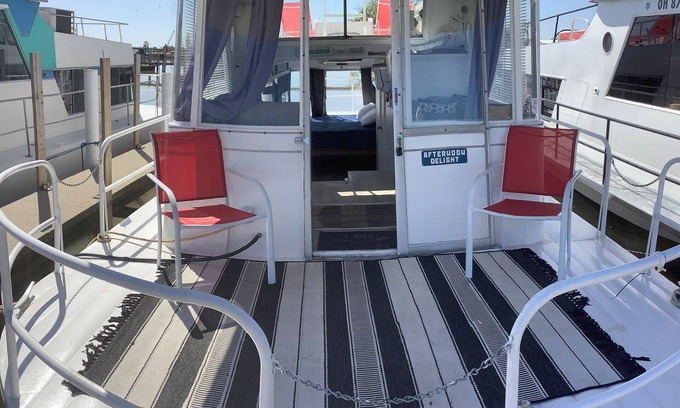 Port Clinton Boat Rental | Wake up ON the lake aboard Afternoon Delight