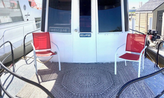 Port Clinton Boat Rental | Wake up on the Lake! … Eclipse