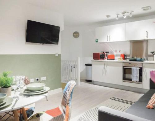 Wakefield House | Wakefield Hideaway 2BR Comfort for 4 Guests
