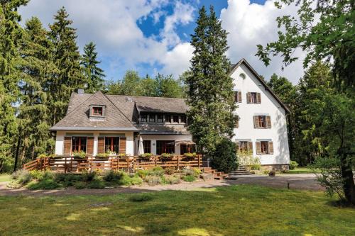 Baar Hotel | Waldhotel am Nürburgring